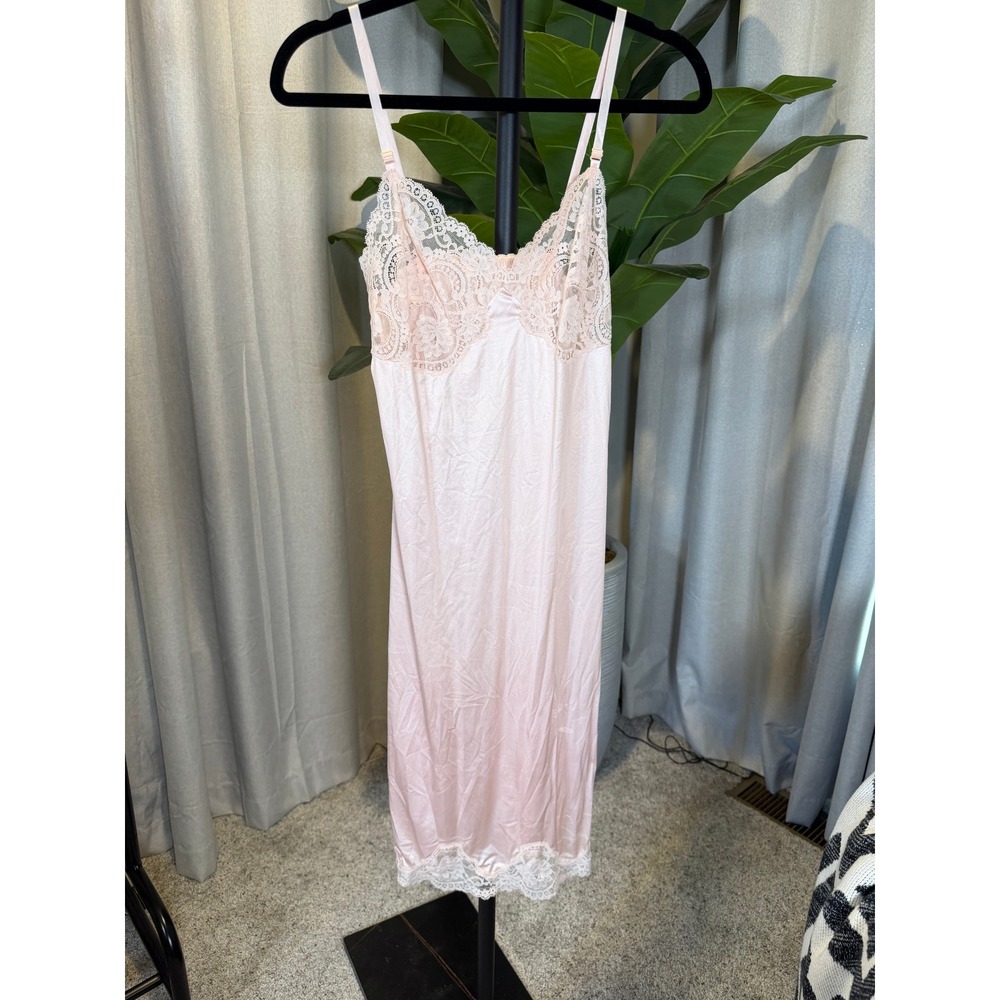 Vintage ILGWU Pink Antron Nylon Lace Trim Full Slip Dress Style 2942 A Size 32